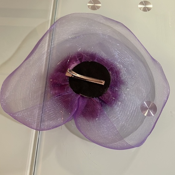 Fascinating Hat/Headpiece for Ladies - Picture 4 of 4